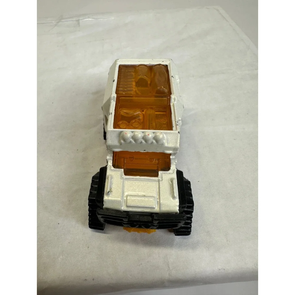 Matchbox Frost Fighter Snow Vehicle‎ White Orange Tracks Toy Diecast 2012